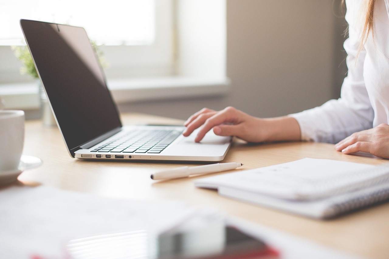 Free vs Paid Traffic for CPA